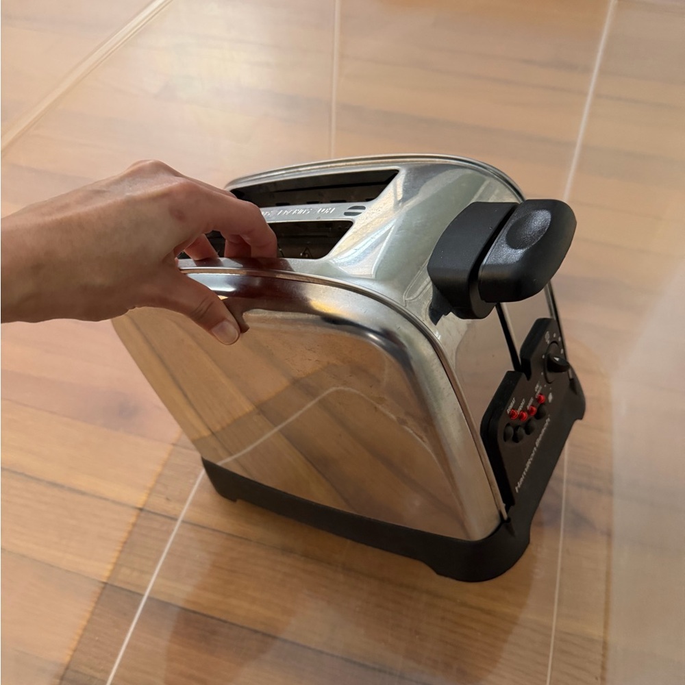 Hamilton Beach Silver and Black Toaster